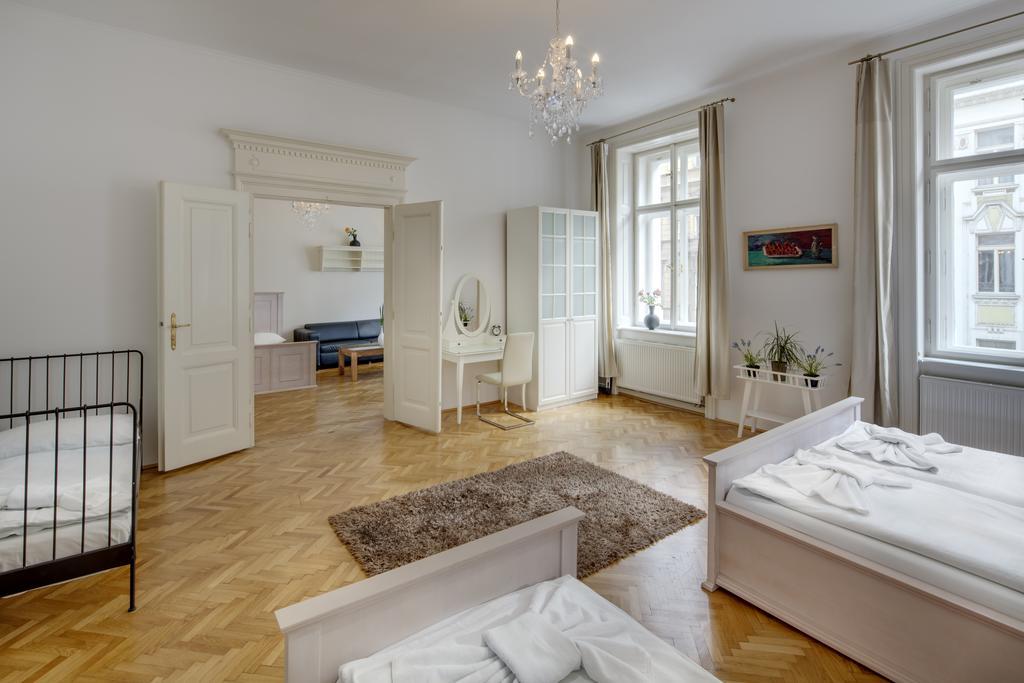 Old Town Square Apartments Prague Bilik gambar